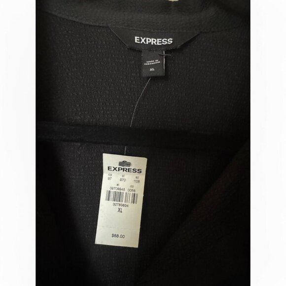 Express Textured Pleated Cuff Portofino Shirt – XL - Picture 5 of 5